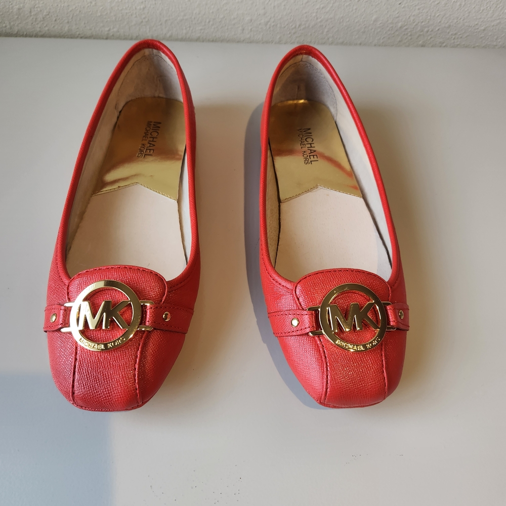 New Michael Kors Vibrant Mandarin Flats with Gold Emblem